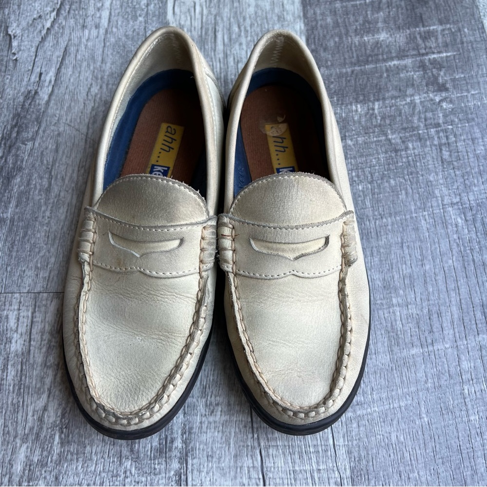 Vintage Keds Leather Size 5 Beige